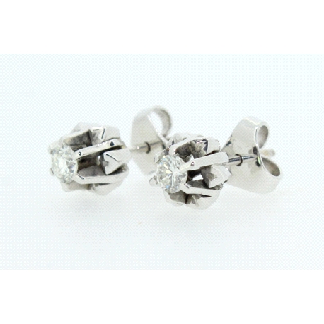 PENDIENTES CON 0,50CT EN BRILLANTES