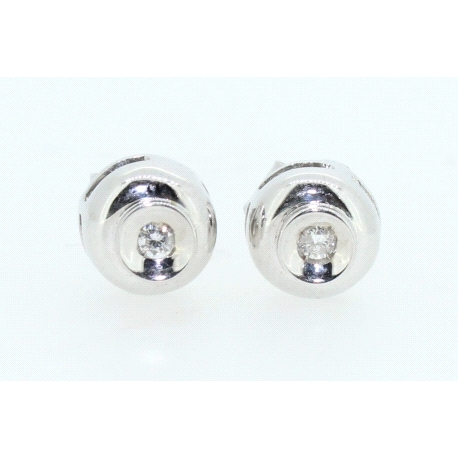 PENDIENTES CON 0,06CT EN BRILLANTES