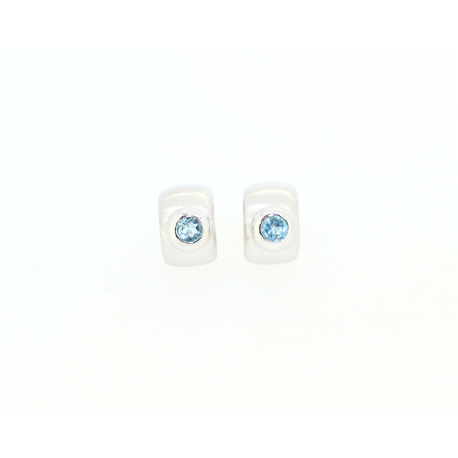 PENDIENTES CON TOPACIO AZUL EN ORO BLANCO