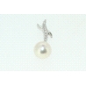 COLGANTE CON 0,07CT EN BRILLATES Y PERLA