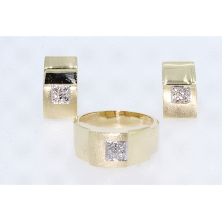 CONJUNTO EN ORO CON 0,25CT EN BRILLANTES