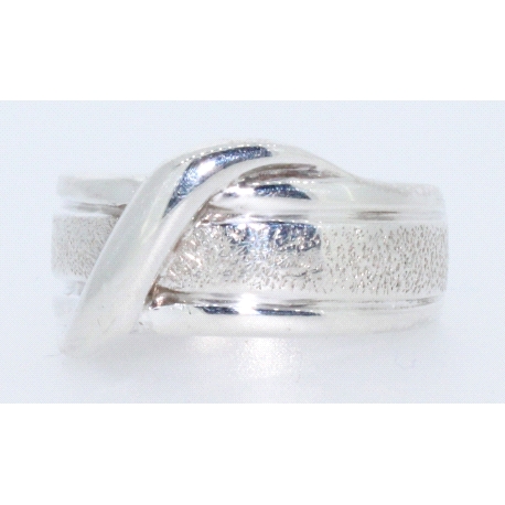 ANILLO EN PLATA DE 925ML.