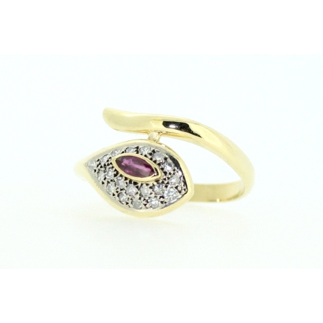 ANILLO EN ORO CON RUBI  Y DIAMANTES