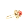 ANILLO MODELO ANTIGUO EN ORO CON CORAL