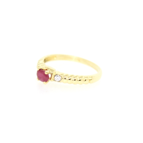 ANILLO EN ORO CON RUBI Y CIRCONITAS