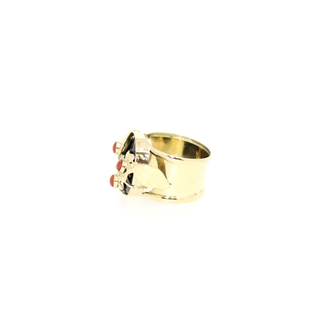 ANILLO EN ORO DE 14 KT CON ONIX Y CORALES