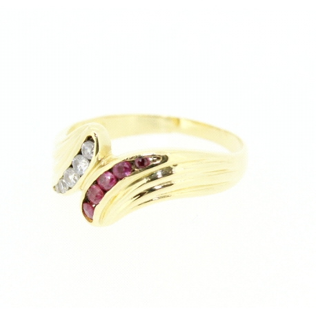 ANILLO EN ORO CON RUBIES Y CIRCONITAS