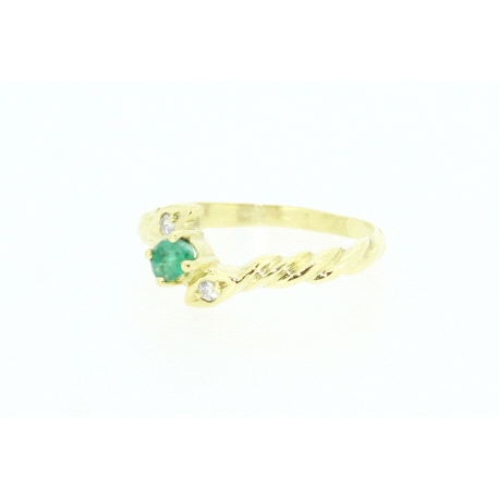 ANILLO EN ORO CON ESMERALDA Y CIRCONITAS