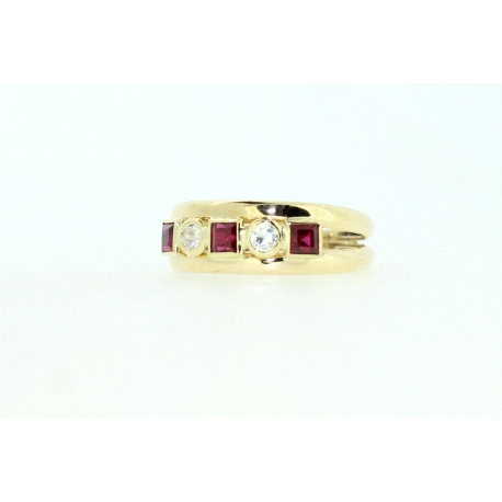 ANILLO EN ORO CON RUBIES Y CIRCONITAS