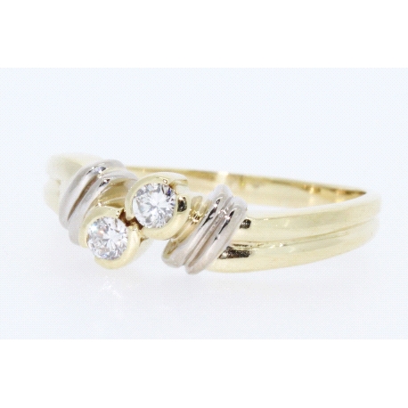 ANILLO EN ORO CON 0,15CT. EN BRILLANTES