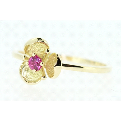 ANILLO EN ORO CON RUBI DE 0,08CT.