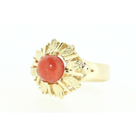 ANILLO EN ORO DE 18KT CON CORAL DE 6,5MM