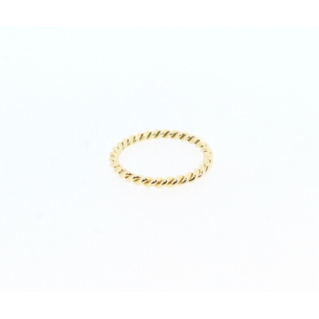 ANILLO CON RELIEVE EN ORO DE 18 KT.