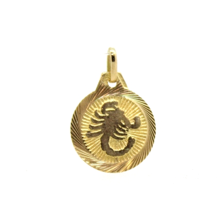 MEDALLA DEL HOROSCOPO ESCORPIO EN ORO MATE Y BRILLO 18K