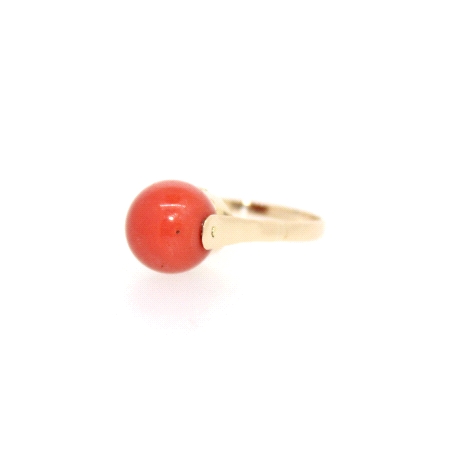 ANILLO EN ORO CON CORAL