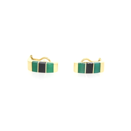 PENDIENTES EN ORO 18K CON JADE Y AZABACHE CON CIERRE OMEGA