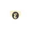 SELLO LETRA E EN ORO 18K CON ONIX