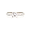 SOLITARIO EN ORO BLANCO 18K CON 0.70 CT EN BRILLANTES