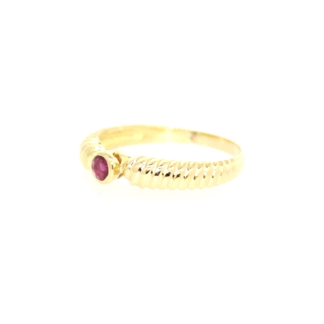 ANILLO EN ORO 18K CON RUBI